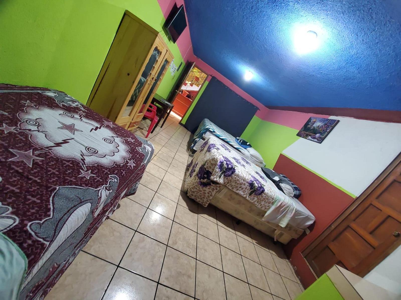 Hotel Kasa Kamelot Quetzaltenango ภายนอก รูปภาพ