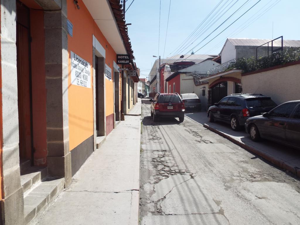 Hotel Kasa Kamelot Quetzaltenango ภายนอก รูปภาพ