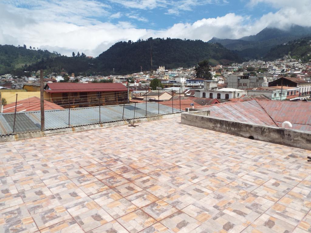 Hotel Kasa Kamelot Quetzaltenango ภายนอก รูปภาพ